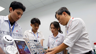 Komentar atas draft dokumen Kongres Nasional ke-14: Inovasi komprehensif dalam pembangunan institusi