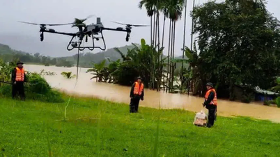 Menggunakan drone untuk menyelamatkan orang-orang yang terisolasi akibat banjir