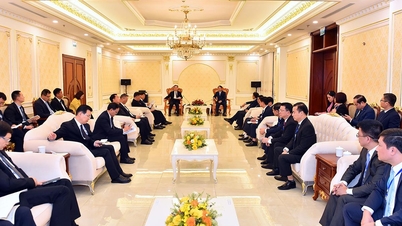 Provincial Party Secretary Hau A Lenh held a bilateral meeting with Yunnan Provincial Party Secretary Vuong Ninh.