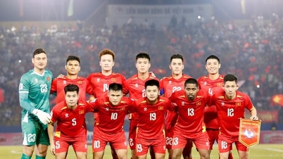 ក្រុមបាល់ទាត់ជម្រើសជាតិវៀតណាម និងក្រុម U22 នឹងប្រមូលផ្តុំគ្នានៅខែវិច្ឆិកា
