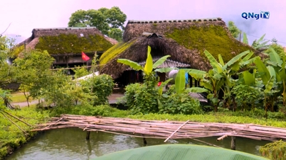 រក្សា​ព្រលឹង​ផ្ទះ​ស្លែ​នៅ​ជើង​ភ្នំ​តៃកុង​លីញ