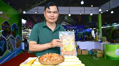 Bringing Vinh Binh dried shrimp far and wide