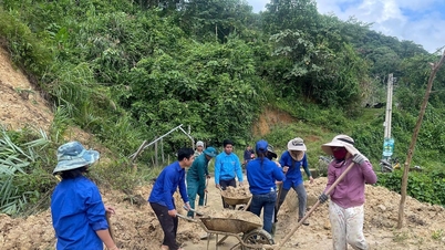 La Êê commune youth volunteer to overcome consequences after storm No. 10