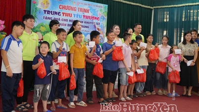 Charity Club 17 gives 500 Mid-Autumn gifts to children in special circumstances