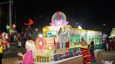 Full Moon Festival 'Dinh Hoa Children Light Up Dreams'