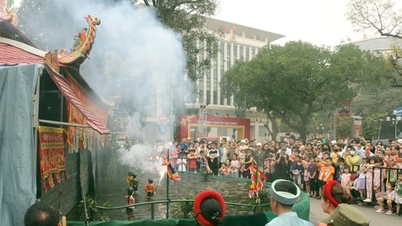 Hanoi builds typical commercial and cultural areas