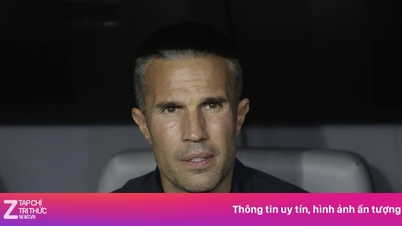 ក្រុម​របស់ Van Persie កំពុង​ជួប​វិបត្តិ​នៅ Europa League