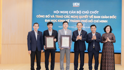 សាស្ត្រាចារ្យរង បណ្ឌិត Bui Quang Hung ទទួលបន្ទុកប្រតិបត្តិការសកលវិទ្យាល័យសេដ្ឋកិច្ចទីក្រុងហូជីមិញ។