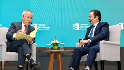 Chuyên gia kinh tế: Chúng ta đã từng hội nhập “chân thành” quá, giờ cần thông minh hơn