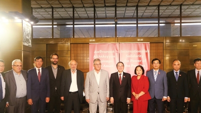 Der stellvertretende Vorsitzende der Nationalversammlung, Nguyen Duc Hai, traf sich mit dem Generalsekretär der Kommunistischen Partei Griechenlands
