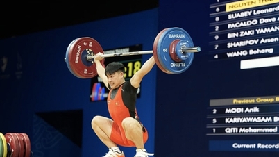 Lực sĩ 16 tuổi Nguyễn Thành Duy xuất sắc đoạt HCV