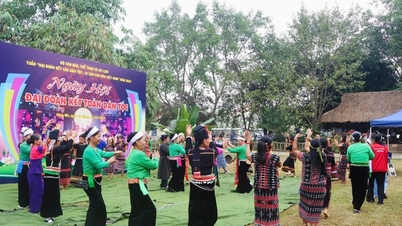 Hampir 200 orang etnis berpartisipasi dalam Pekan "Persatuan Besar Kelompok Etnis - Warisan Budaya Vietnam" pada tahun 2025