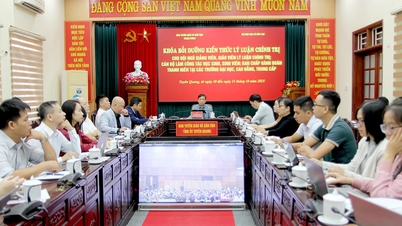 71 forelesere, lærere og ansatte deltok på kurset i politisk teori