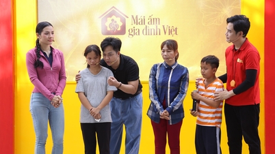 Phuong Trinh Jolie se rozplakala, když ve filmu „Vietnamský rodinný domov“ spatřila svou dětskou podobu v podobě osiřelé dívky.