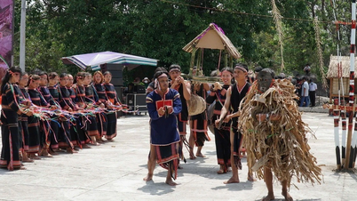 Utvikling av kulturturisme: Å gjøre kulturarv om til verdier, forbedre livene til etniske minoriteter