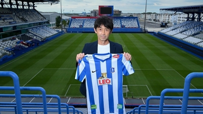 Тренер Масатада Ішії очолює тайський клуб, готуючи себе до матчу проти тренера Полкінга