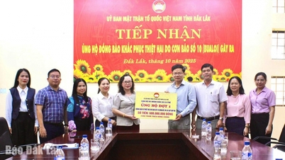 ຕາ​ແສງ ​ເອ​ເຟຍ: ມອບ​ເງິນ 600 ລ້ານ​ດົ່ງ ​ເພື່ອ​ຊ່ວຍ​ເຫຼືອ​ປະຊາຊົນ​ຢູ່​ເຂດ​ປະສົບ​ໄພ​ນ້ຳ​ຖ້ວມ