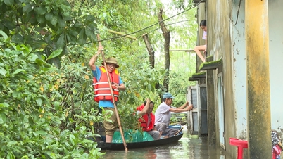বন্যার্ত এলাকার মানুষের জন্য জরুরি ত্রাণ