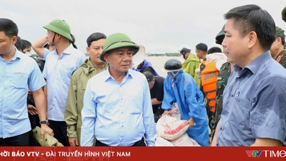 លេខាធិការដ្ឋាន​អចិន្ត្រៃយ៍​ចុះ​ពិនិត្យ​ការងារ​ជំនះ​ជំនន់​ទឹកភ្លៀង និង​ទឹកជំនន់​នៅ​ទីក្រុង Da Nang