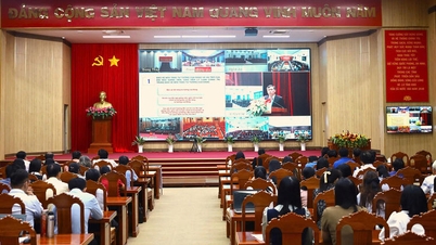 Více než 250 delegátů z An Giangu se zúčastnilo kurzu politické teorie