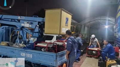 VNPT преодолевает наводнения, чтобы помочь людям в Центральном Вьетнаме