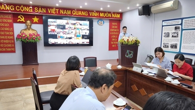 호치민 시는 168개 지방자치단체, 구, 경제특구 공무원을 대상으로 과학기술에 관한 국가 행정 교육을 실시합니다.