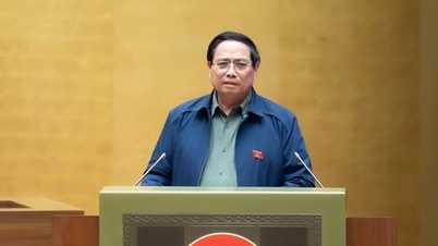 Премьер-министр Фам Минь Чинь: Скоро мы проведем балансировку и подсчитаем, как повысить зарплаты