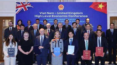 Pearson Education និង EMG Education ចុះ MOU ស្តីពីកិច្ចសហប្រតិបត្តិការលើវិស័យអប់រំដ៏ទូលំទូលាយ