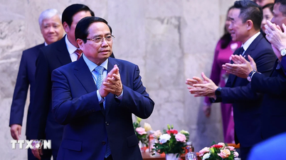 Prime Minister attends the National Press Awards Ceremony on anti-corruption and waste