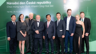 Skoda Việt Nam hân hoàn chào mừng Ngày Quốc Khánh nước Cộng Hòa Séc
