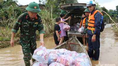 Az 5. katonai körzet Logisztikai és Műszaki Osztálya proaktívan segíti az embereket az árvizek következményeinek leküzdésében.