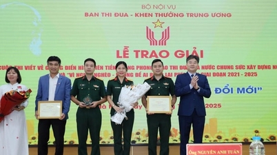 ໜັງສືພິມ ຮ່າໂນ້ຍ ມອຍ ໄດ້ຮັບລາງວັນທີ 2 ໃນການປະກວດຂຽນກ່ຽວກັບບັນດາຕົວແບບກ້າວໜ້າ.