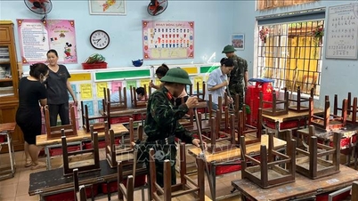 Hue: Bersihkan sekolah dengan segera supaya 'di mana air surut, lumpur akan hilang'