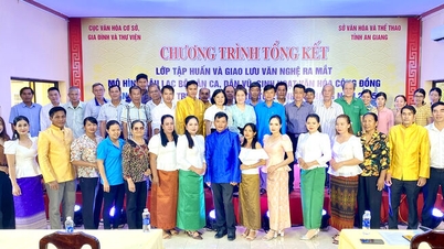 Открытие клуба кхмерской народной песни и танца в коммуне Три Тон