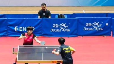 Nguyen Khoa Dieu Khanh dan Dinh Anh Hoang memenangkan Kejuaraan Tenis Meja Raket Unggul Nasional 2025