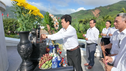 Hoài Nhơn Đông dâng hương kỉ niệm 61 năm Tàu không số cập bến Lộ Diêu