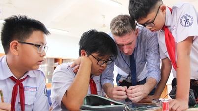 Engleza devine treptat a doua limbă în școli.