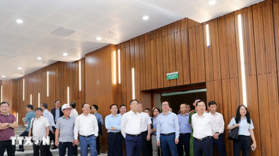 Dążąc do otwarcia 2. placówki szpitali Viet Duc i Bach Mai 19 grudnia