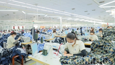 10 bulan, perolehan eksport barangan meningkat sebanyak 12.42%