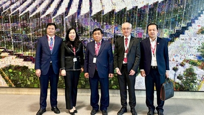 Vice premiärminister Nguyen Chi Dung besöker och arbetar med AstraZeneca Group