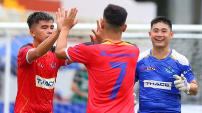 5 lag vant raskt billetter til kvartfinalen i Vietnams fotballturnering for arbeidere og tjenestemenn