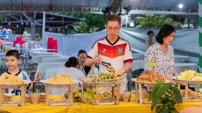 Ho Chi Minh City'deki en büyük vejetaryen yemek festivalinin açılışından önce özel olan ne?