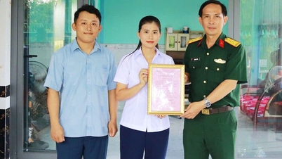 Bàn giao nhà Mái ấm biên cương tại xã Giang Thành