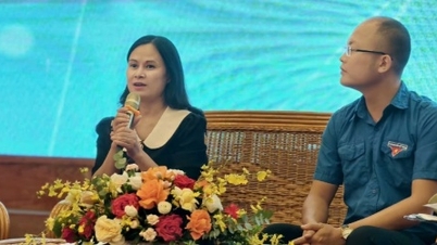 Đối thoại giữa sinh viên và chuyên gia về thuốc lá điện tử và thuốc lá nung nóng
