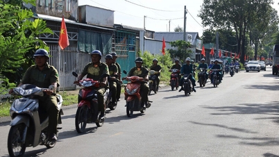 Hoa Dien Commune organized a launching ceremony to respond to the National Fire Prevention and Fighting Day.
