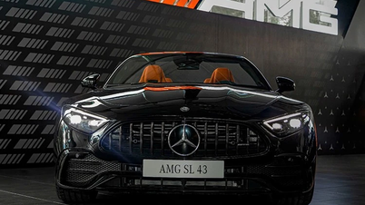 Mercedes-AMG SL43 mui trần bất ngờ giảm giá tới 1,06 tỷ tại Việt Nam