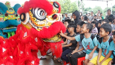 Tổ chức chương trình “Vui Tết Trung thu 2025” tại buôn Ea Na, xã Ea Na
