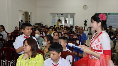 វួដ Tay Nha Trang រៀបចំកម្មវិធី "រីករាយពិធីបុណ្យពាក់កណ្តាលរដូវស្លឹកឈើជ្រុះ - បំភ្លឺក្តីសុបិន្តរបស់កុមារ"