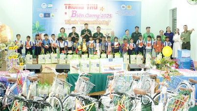 ចែករំលែកក្តីស្រលាញ់ ពិធីបុណ្យពាក់កណ្តាលរដូវស្លឹកឈើជ្រុះនេះ។