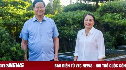 Teacher donates 1 billion VND in savings to people after storm No. 10